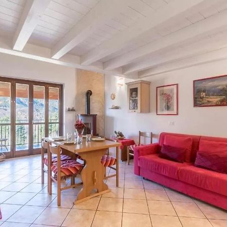 Casa Vacanze Rosalba Ferrara di Monte Baldo Zewnętrze zdjęcie