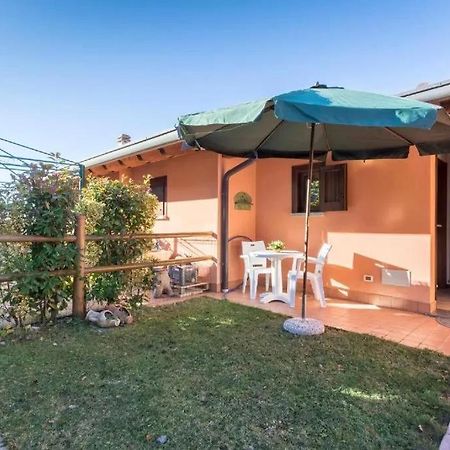 Casa Vacanze Rosalba Ferrara di Monte Baldo Zewnętrze zdjęcie
