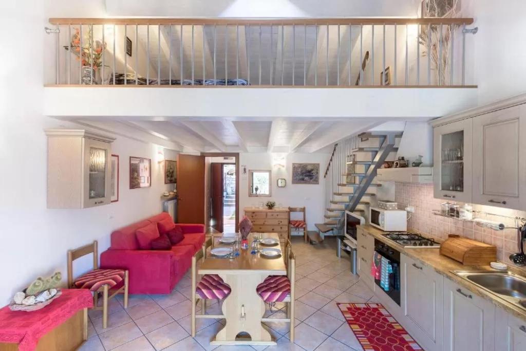 Casa Vacanze Rosalba Ferrara di Monte Baldo Zewnętrze zdjęcie